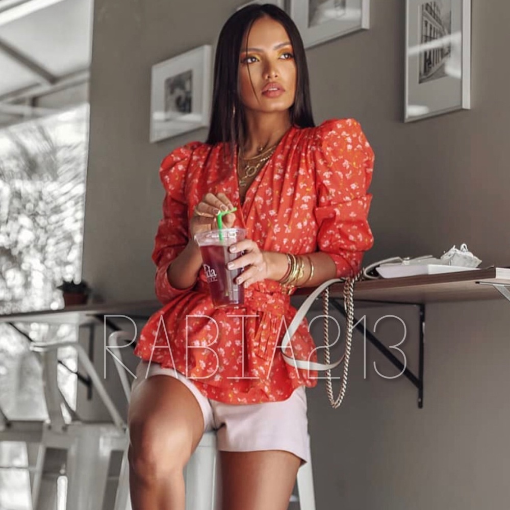BLOGGERS FAVORITE Zara Floral Print Top NWT